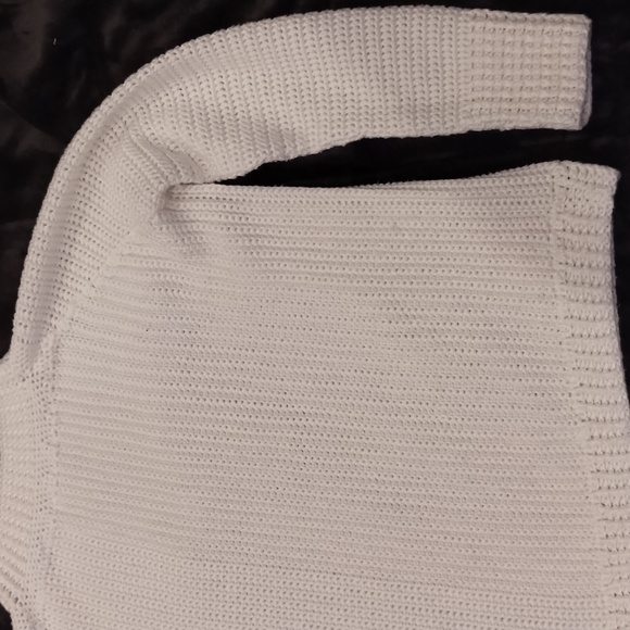 VINTAGE White Cable Knit Chunky Crew Sweater Unisex - Picture 10 of 11